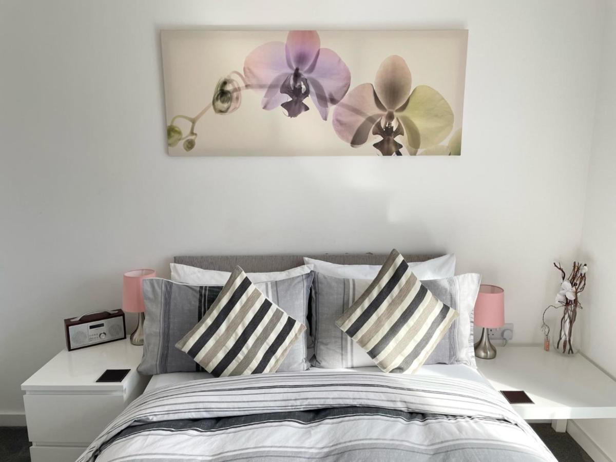 Manchester Escape - Private Room & Bathroom Near Etihad And Coop Arena - Free Secure Parking Zewnętrze zdjęcie